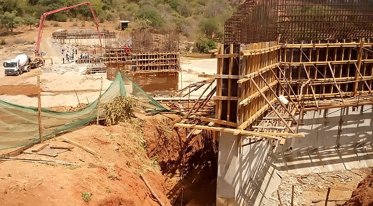 Thwake-Dam-Bridge.jpg