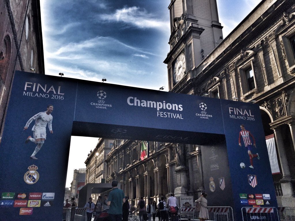 CjUwuUTXAAAgkiq.jpg:large