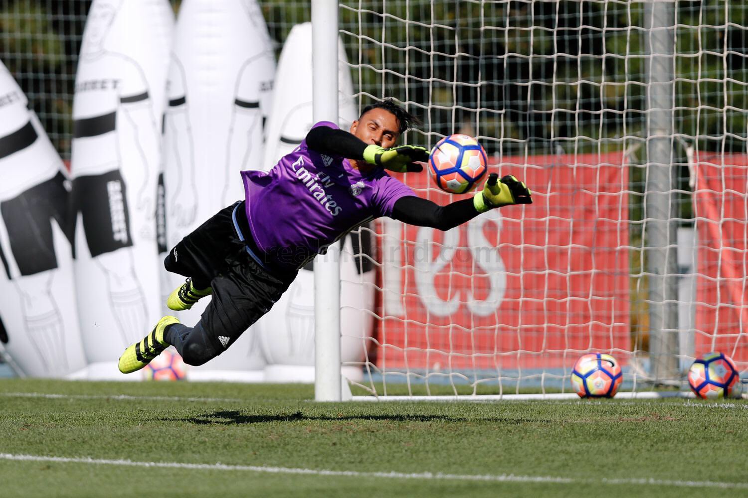 Cr5-1BXW8AAWIvi.jpg:large