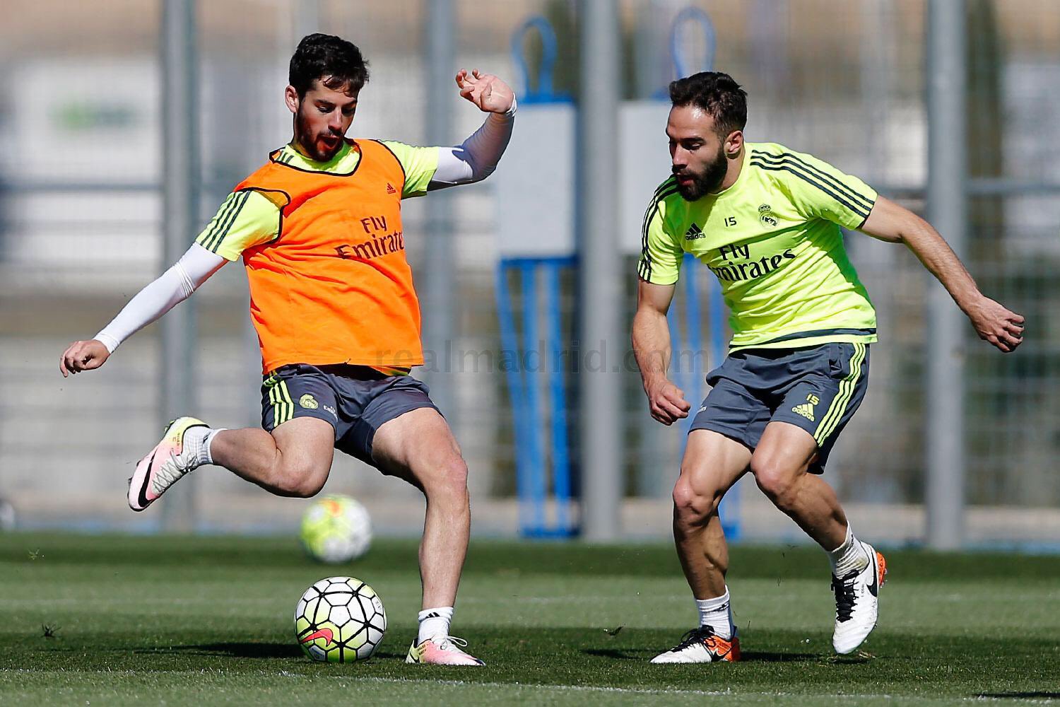 Ce9JaEYXIAE82jA.jpg:large