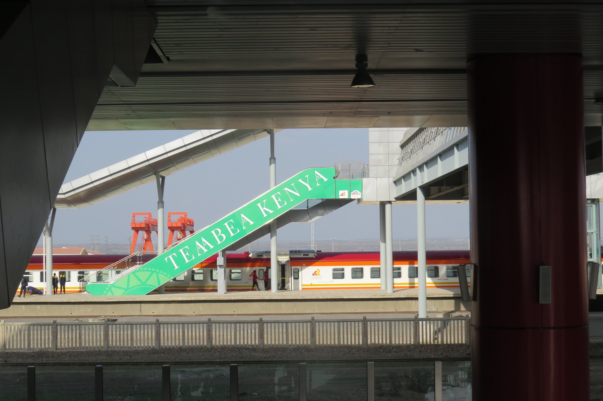 DB98L0uXkAAJn98.jpg:large