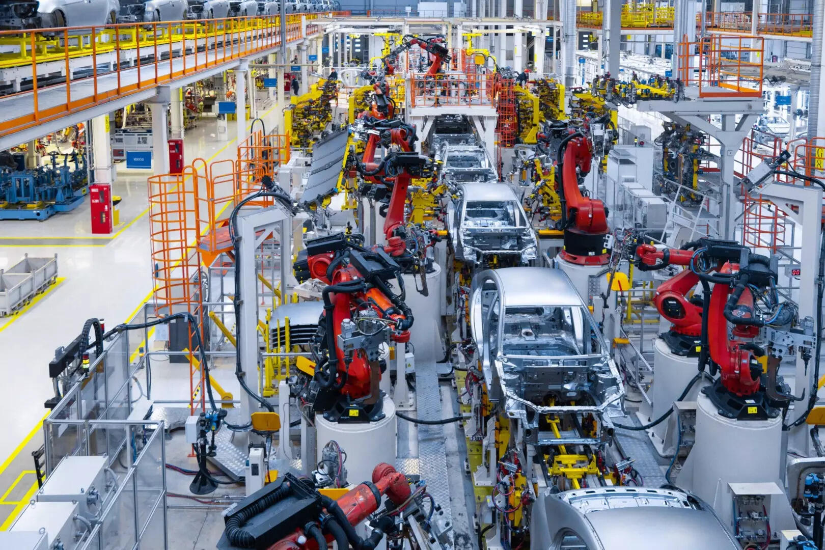 Japan Auto Industry: Japan's output rises for first time in 4 months as  supply snags ease for carmakers, ETAuto's output rises for first time in 4 months as  supply snags ease for carmakers, ETAuto