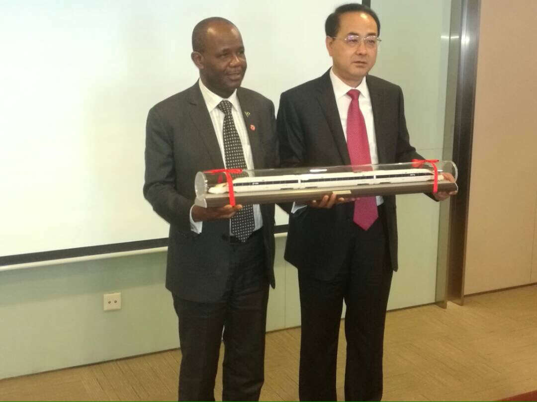 C_-EJKeUMAAjRe9.jpg:large