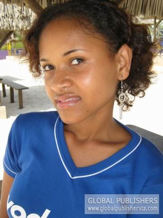 1217170410_resize_of_fay_antony.jpg