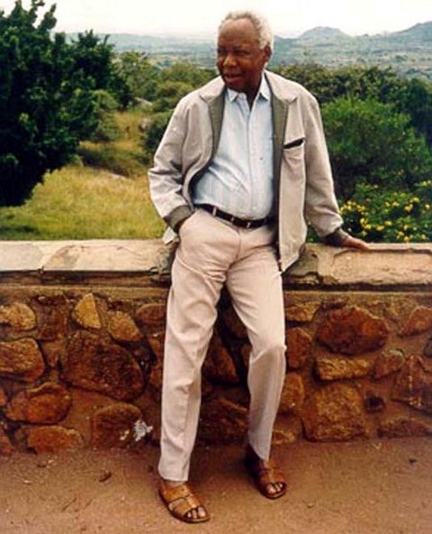 nyerere13bc.jpg
