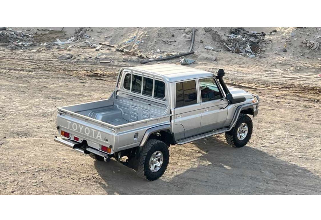 2018-Toyota-Land-Cruiser-Double-cab-1.jpg