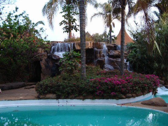 safari-park-hotel.jpg