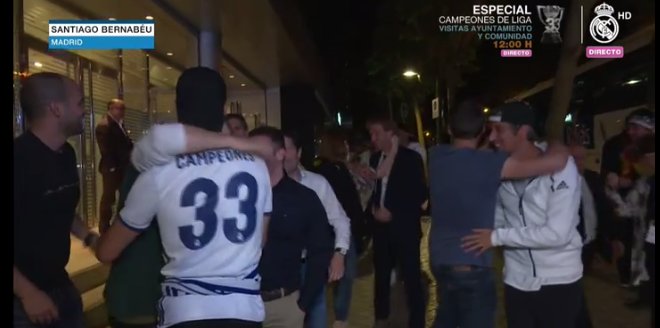 DAY7fEWXUAAbz61.jpg:large