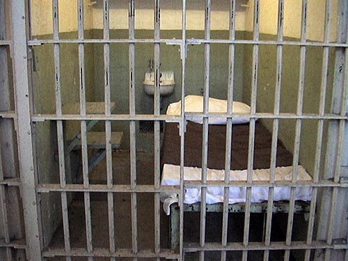 zimbabwe-prison-cell.jpg