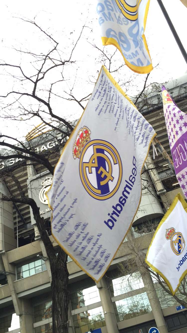 Cf3ptzAWsAAooqP.jpg:large