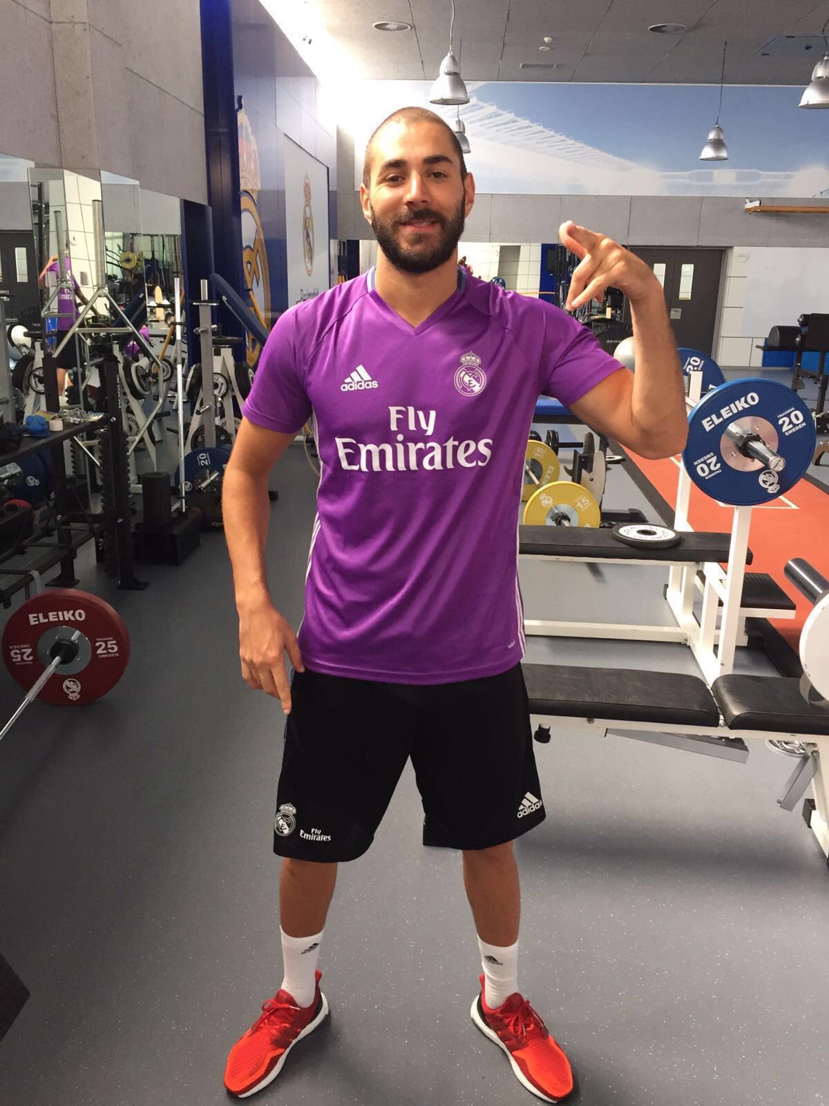 CngaNCZWEAECVmW.jpg:large