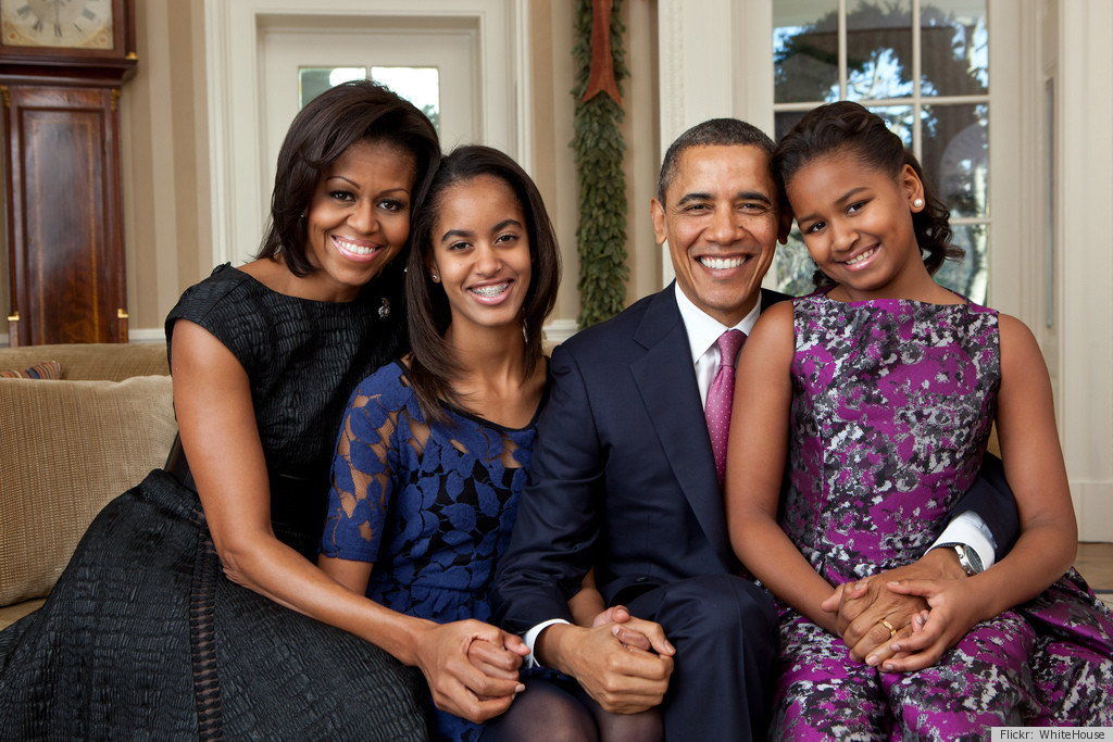 OBAMA-FAMILY-PORTRAIT-2011.jpg