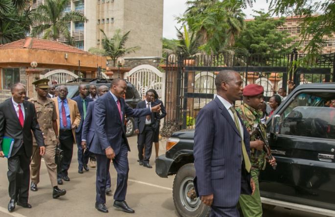 uhuru2.jpg