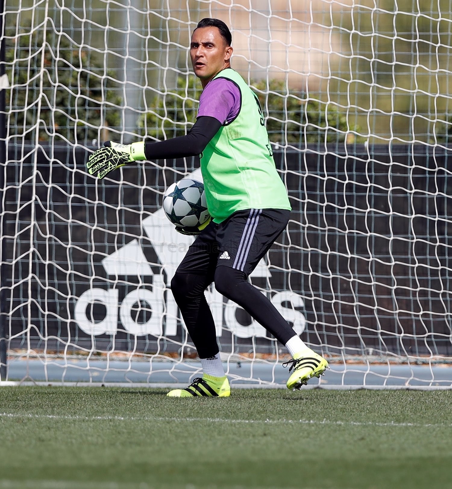 CsJx5PfXYAQCfT1.jpg:large