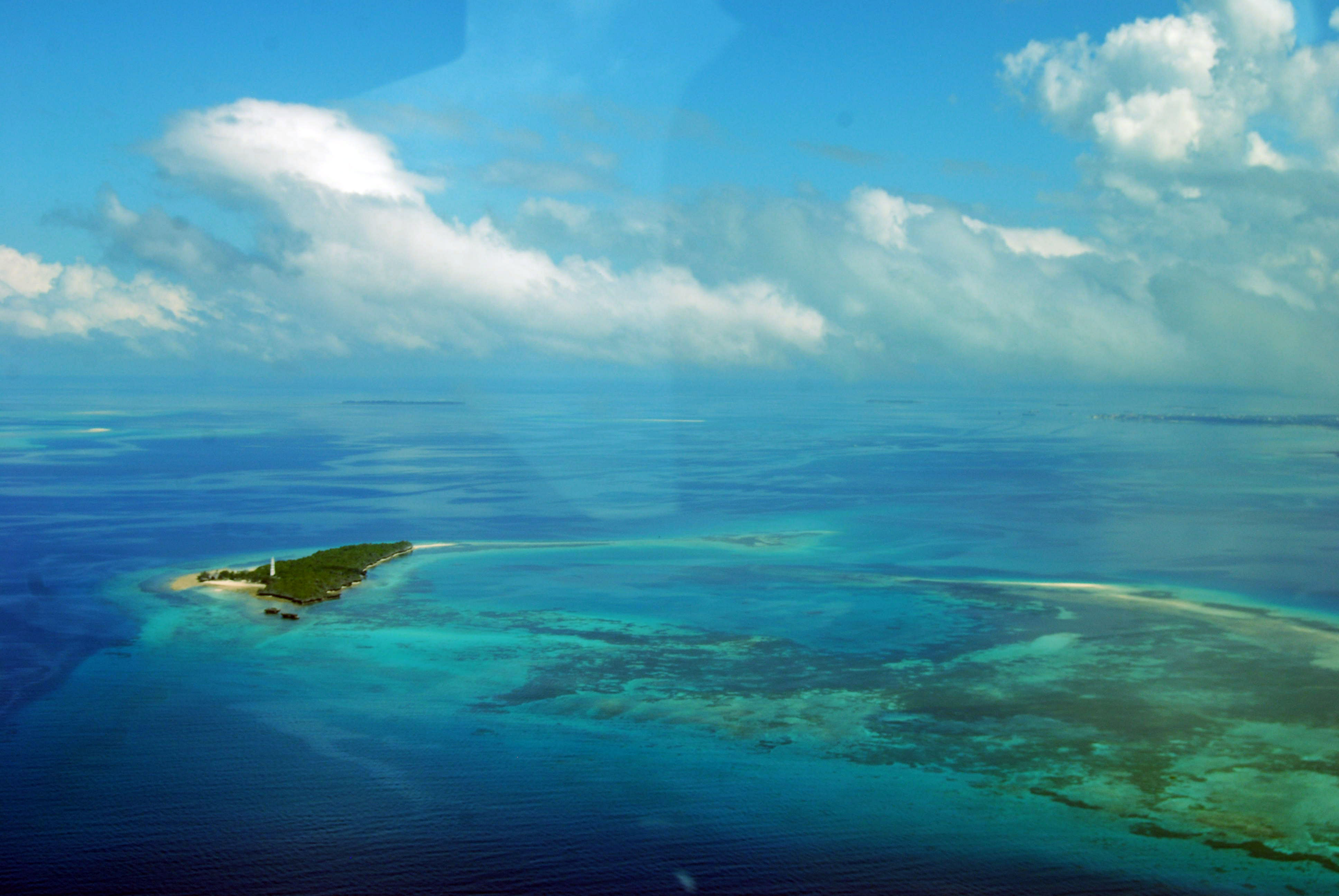 Approaching_Zanzibar.jpg