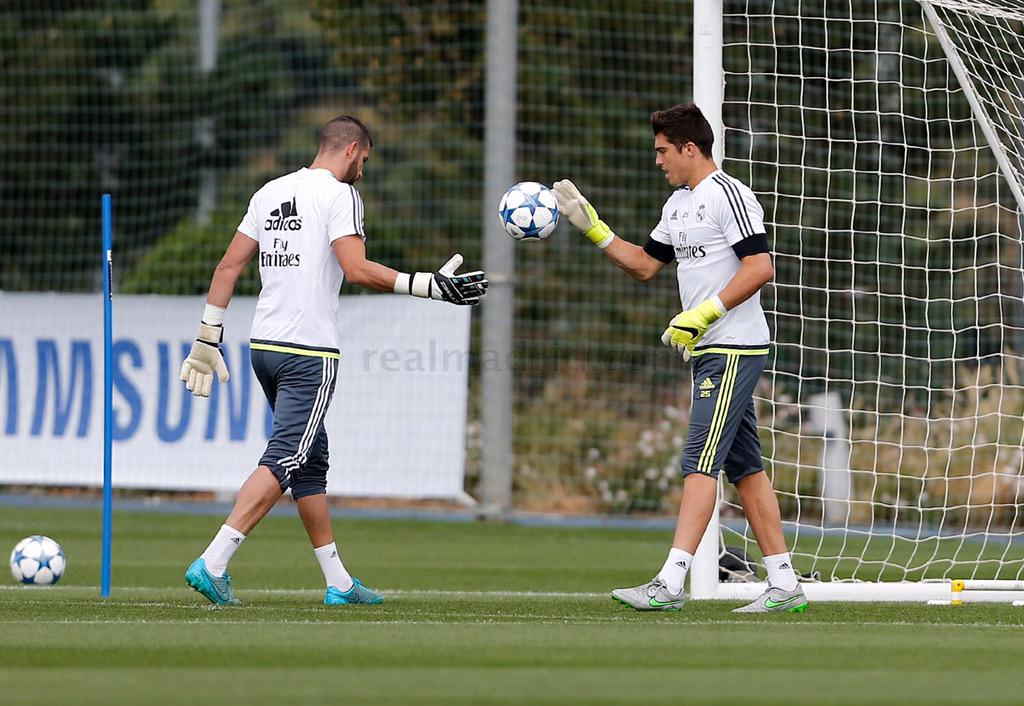 COx1MuLUEAE0SZU.jpg:large