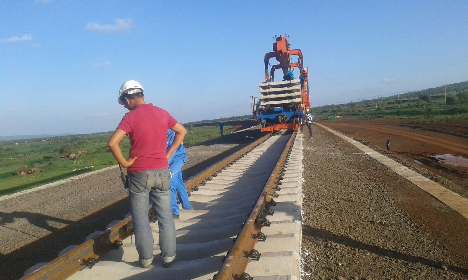 CW1pLeoUwAA_9YH.jpg:large