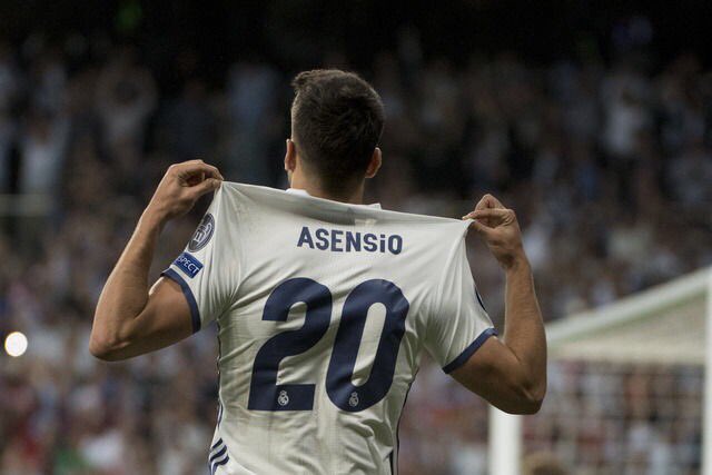 C9ukSTJXgAM-Rgs.jpg:large