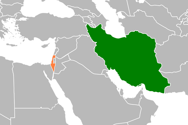 640px-Iran_Israel_Locator_%28without_West_Bank%29.png