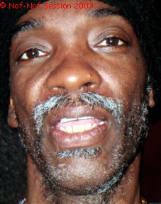 earl%20lindo.jpg