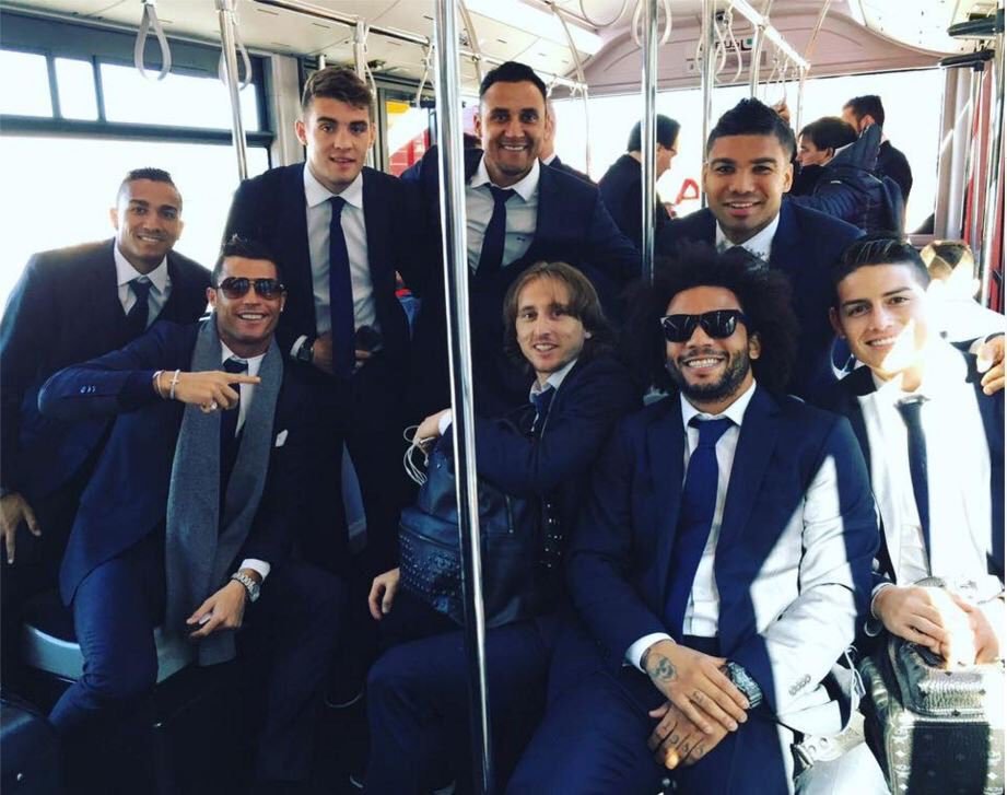 CfRP-vqVIAA3ssN.jpg:large