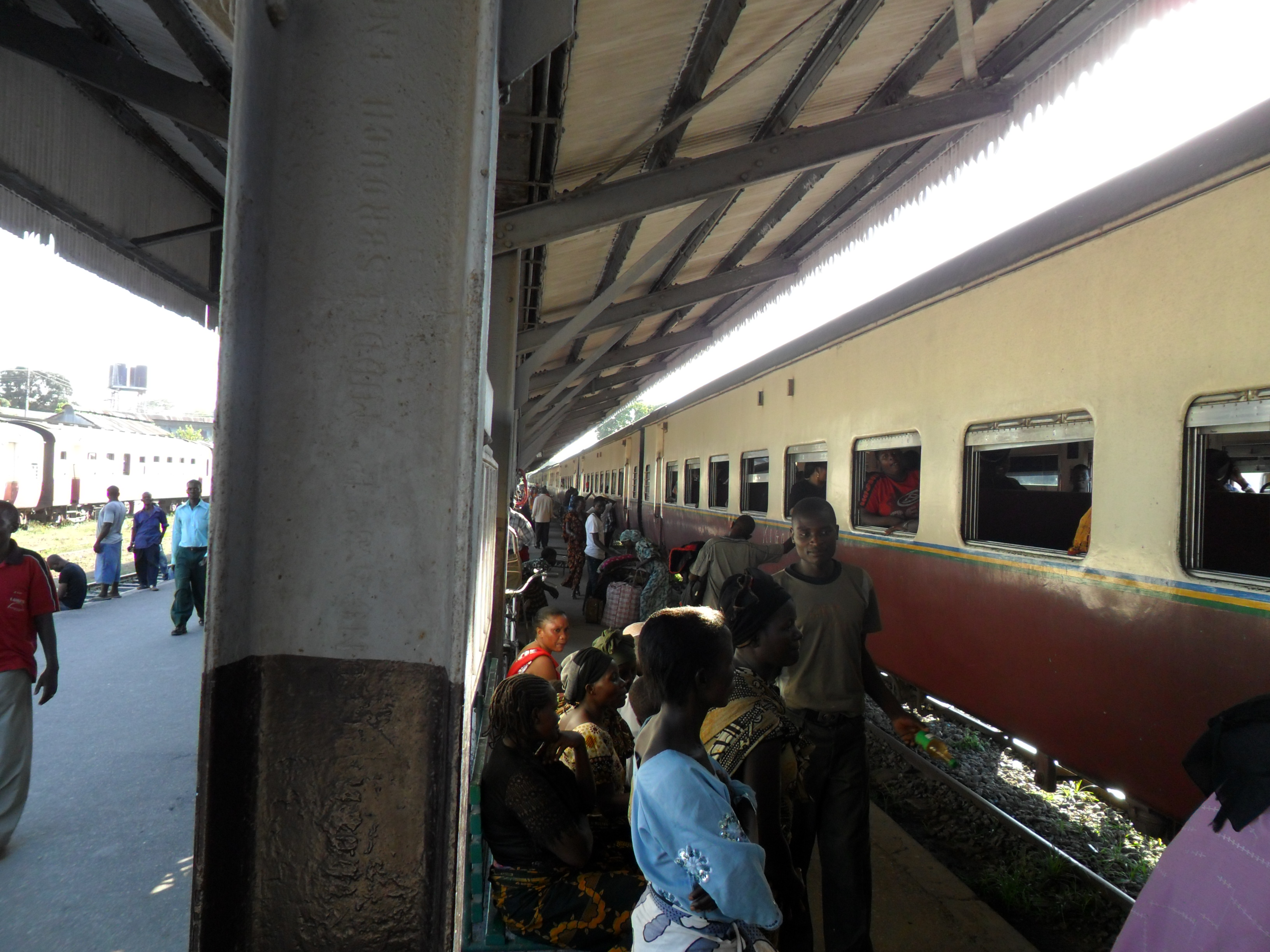 trc-dar-es-salaam-train-6.jpg