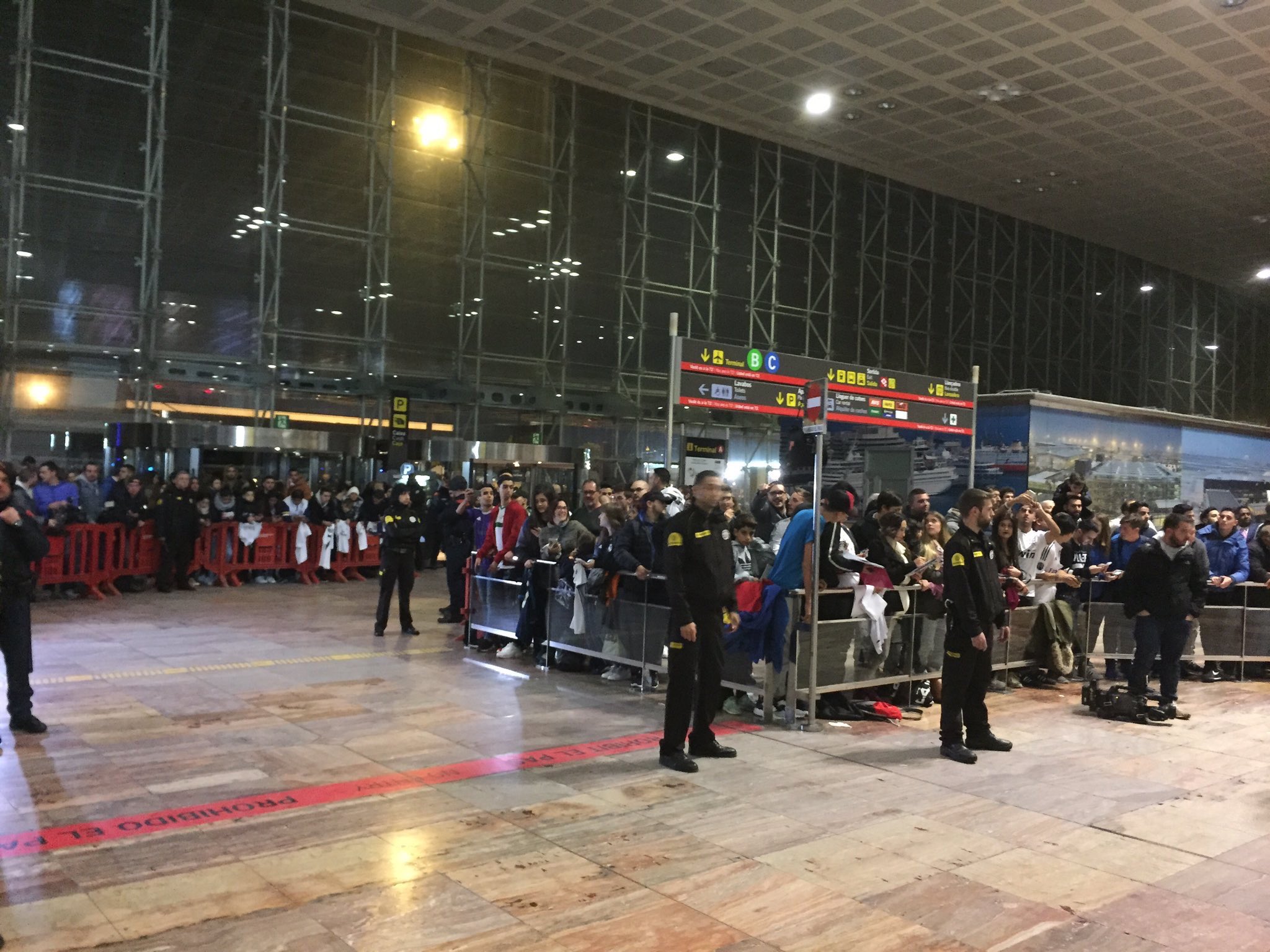 CysYFzLXAAAc9zL.jpg:large