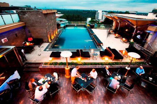 sarabi-pool-rooftop-bar.jpg