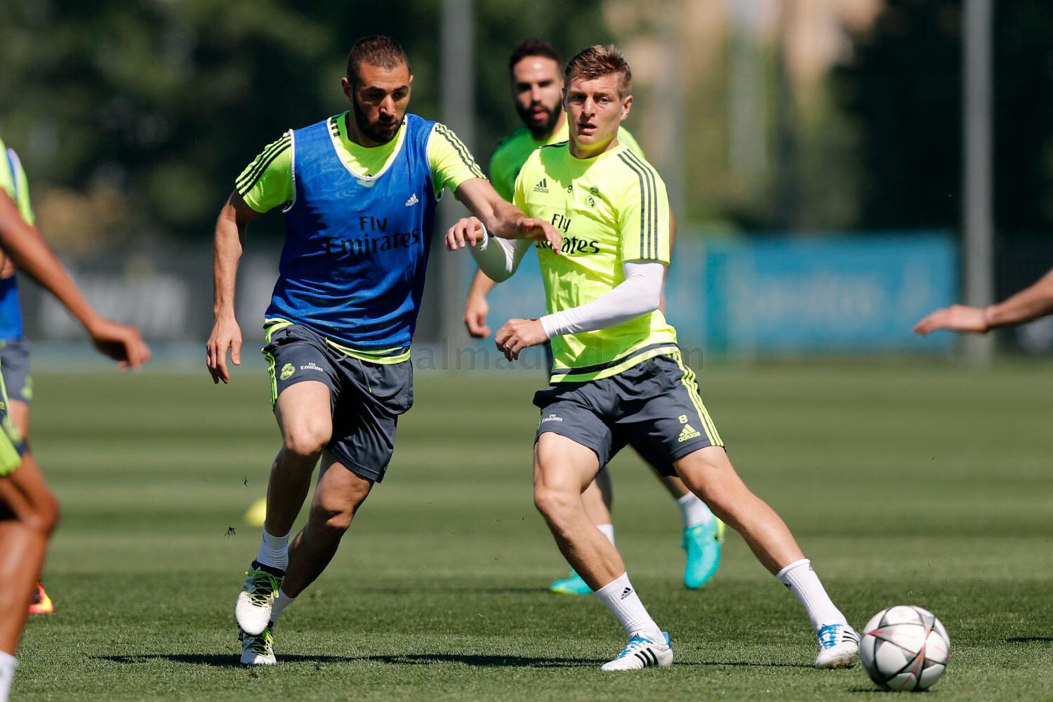 Ci5XDALXIAEU1x8.jpg:large