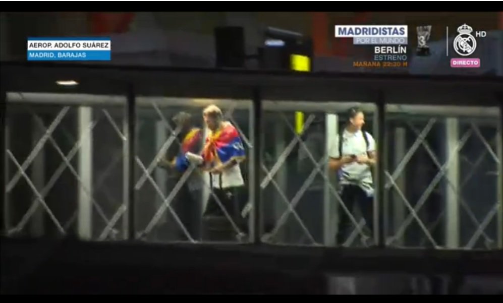 DAYzCNoW0AAJ5rG.jpg:large