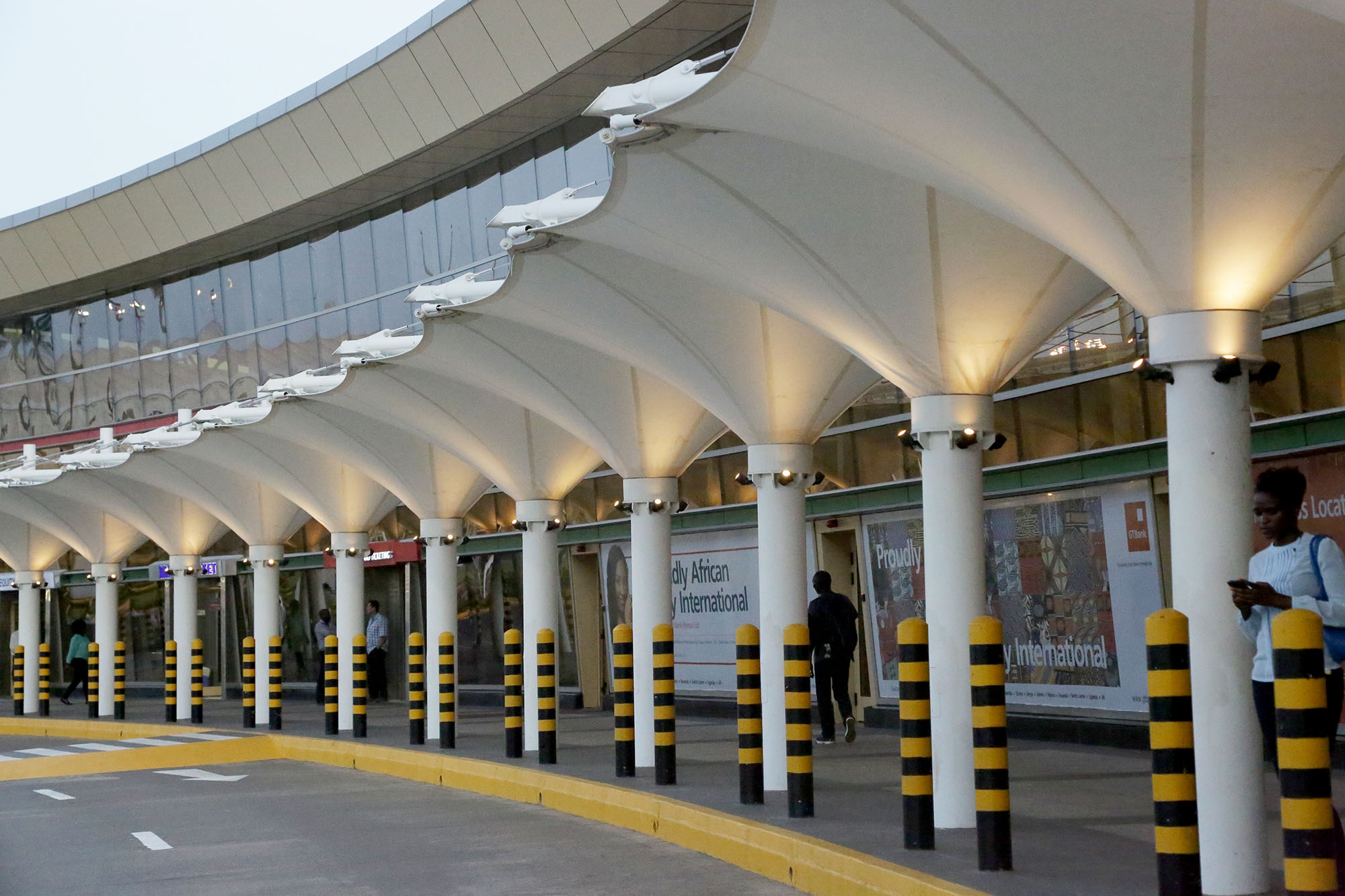 JKIA-T104.jpg