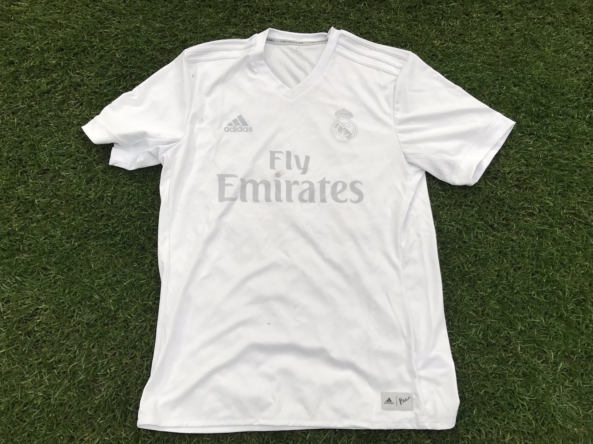 CyMjWAtXEAQj8lR.jpg:large