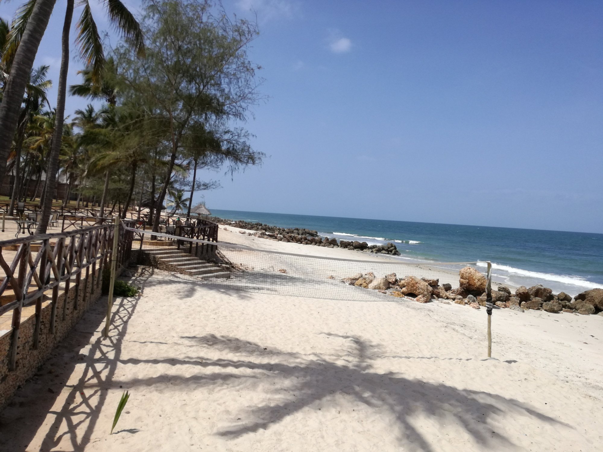 ledger-plaza-bahari-beach.jpg