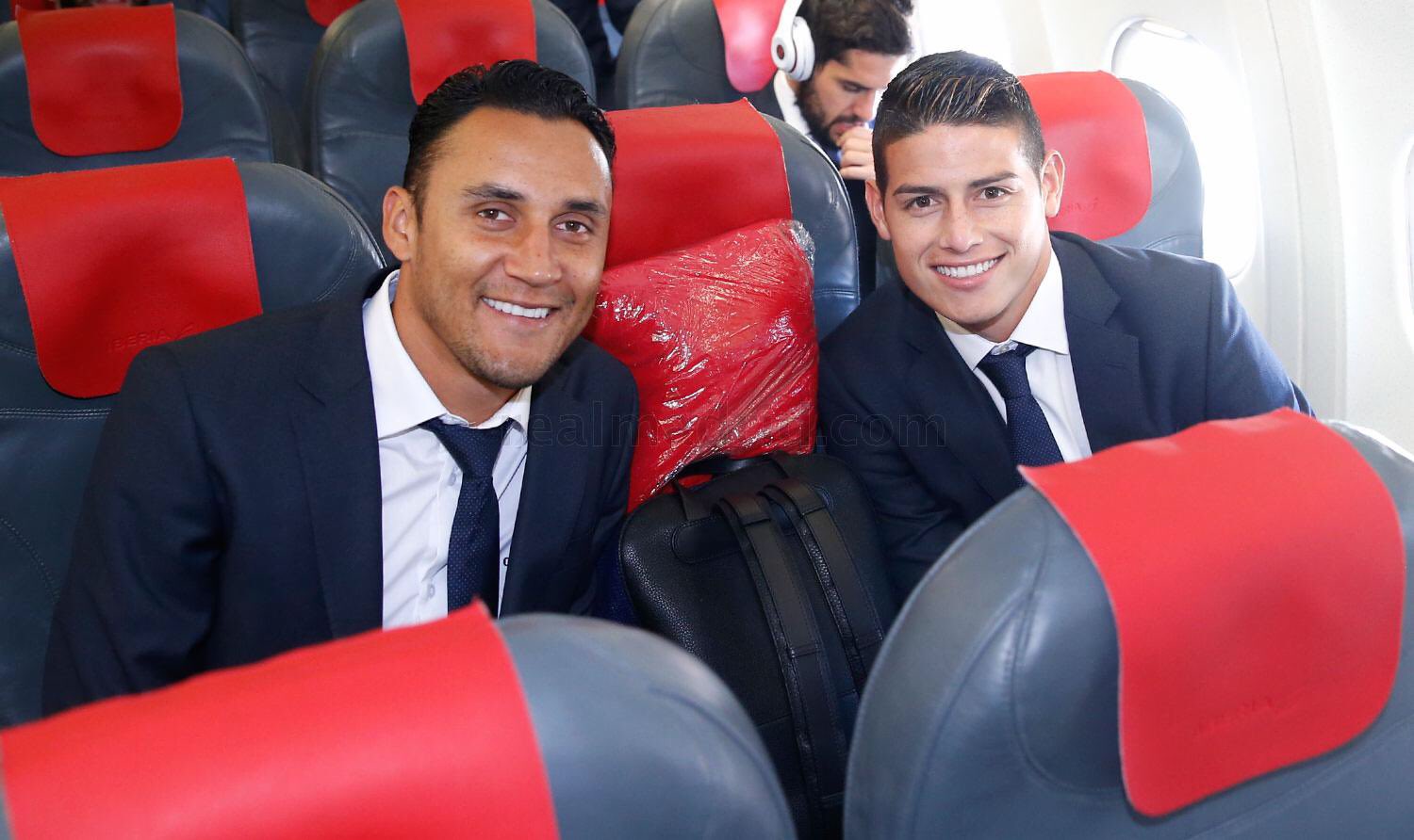 CfRVby2UEAArH9Z.jpg:large