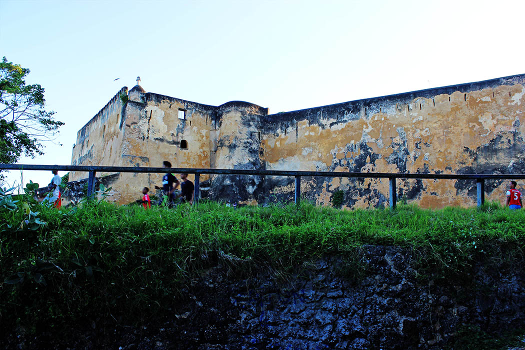 Fort-Jesus-Mombasa_outside.jpg
