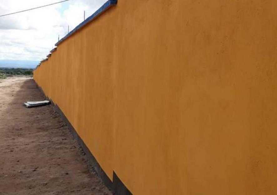 huge-wall.jpg