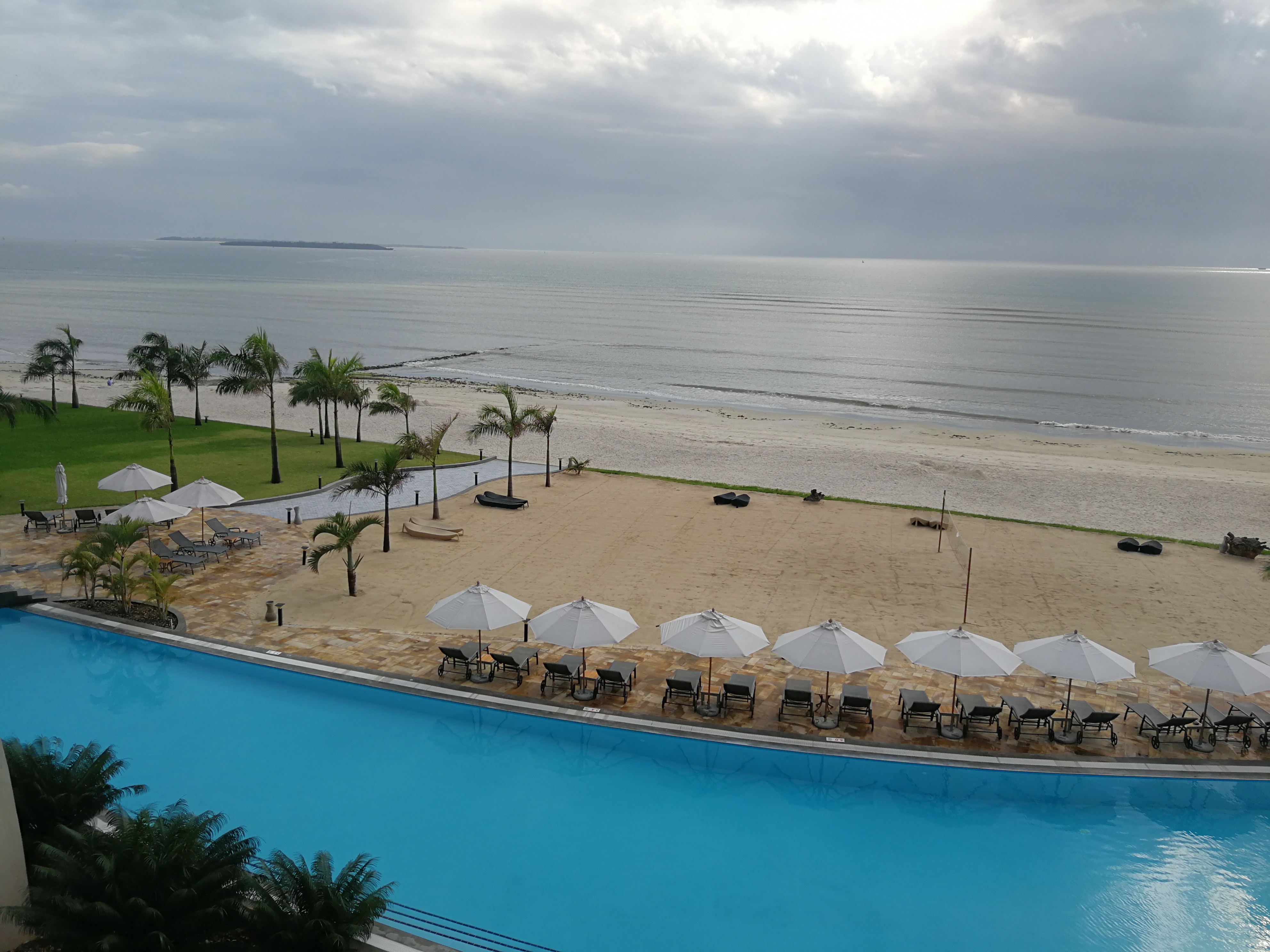 AF1QipMXeLeg1_o9YzAOmubytHvKxq_yan8F5INGvwFG=s0