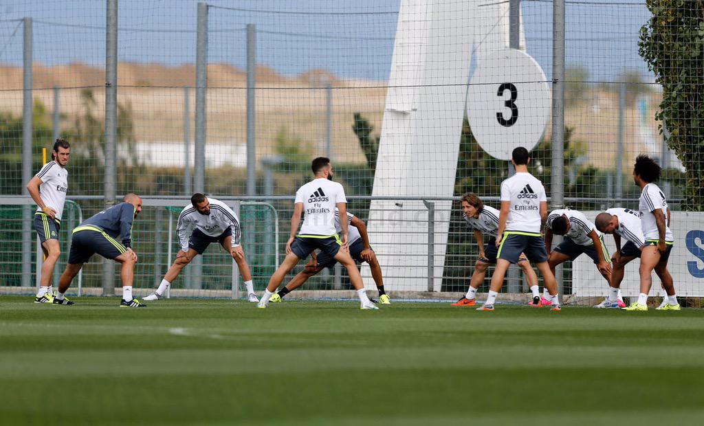 COx1TjZUkAAdJqz.jpg:large