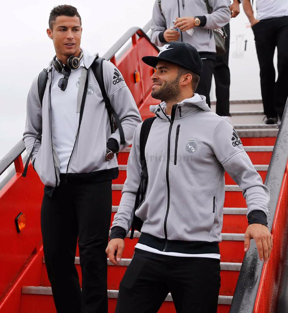 CPlQc7EU8AQHvtt.jpg:large