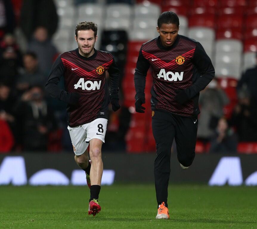 BfFyk_YCQAA4tPo.jpg:large