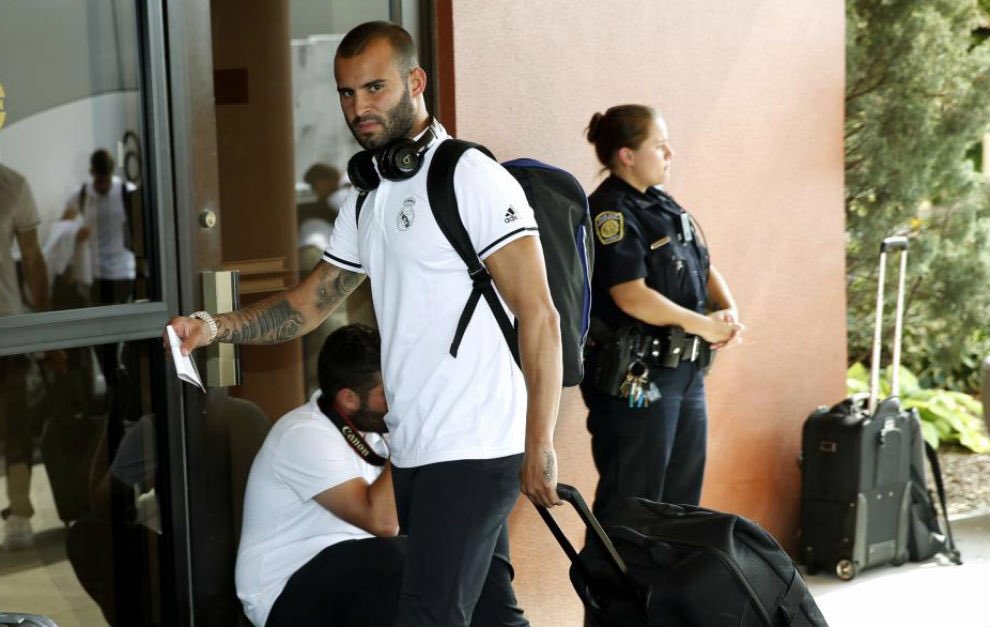 Co4O8kEWYAUMTm3.jpg:large