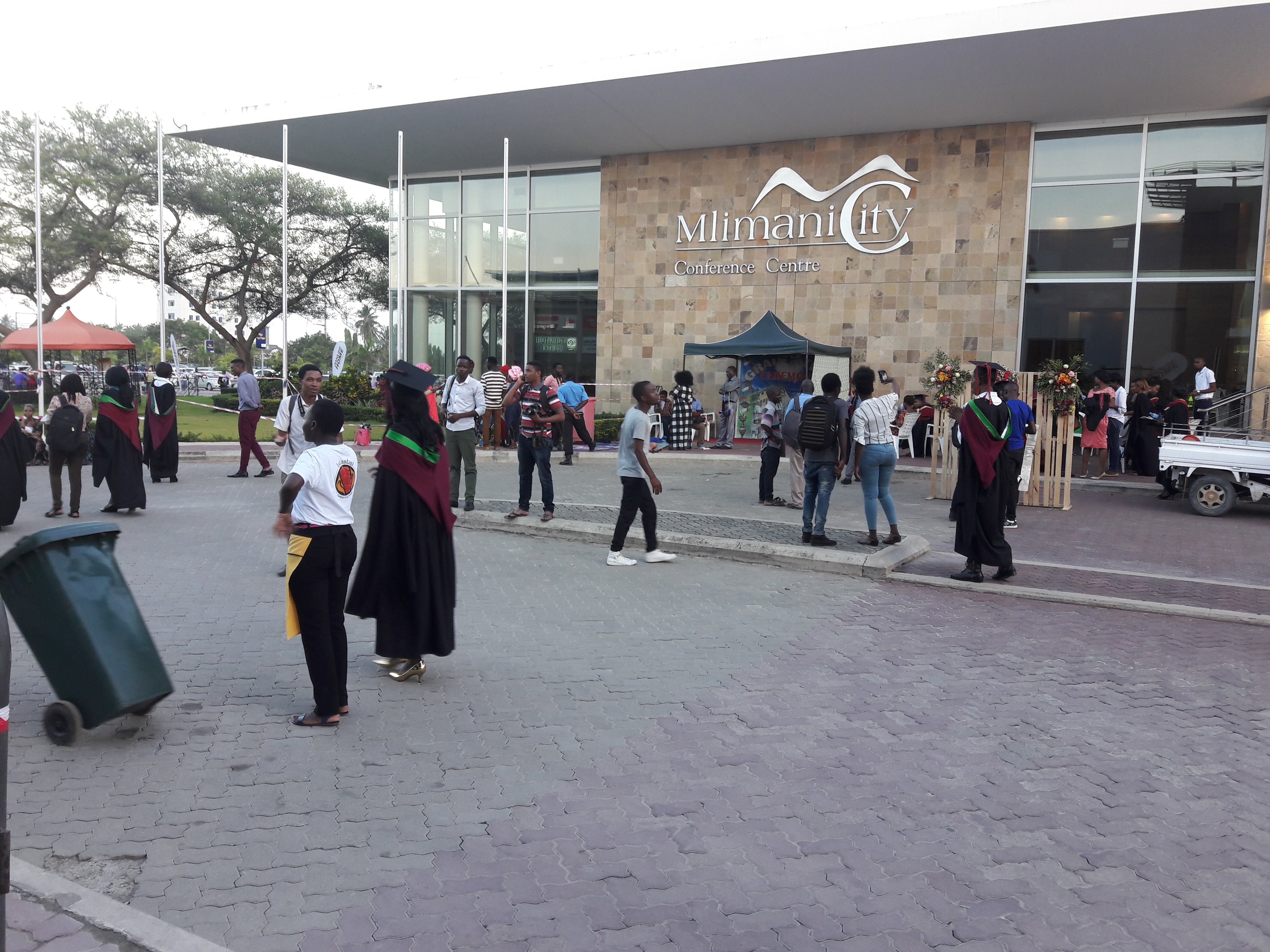 AF1QipM3ONfhrNbpvCnrR662tA_BLcSBHecKhLy8fB7r=s0