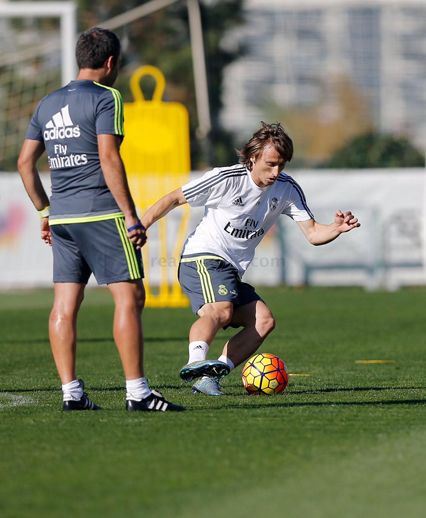 CR7uiCtWIAAqD5I.jpg:large