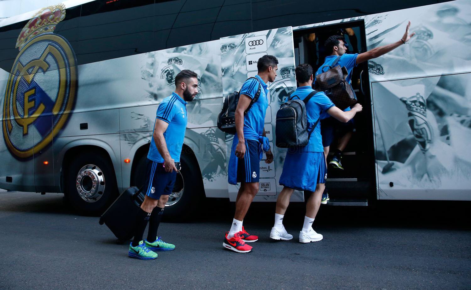 ChjosZQXIAAmVm9.jpg:large