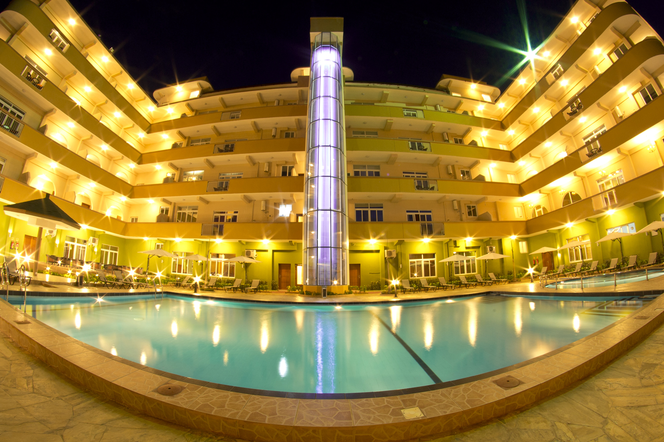 swimming-pool-side.jpg