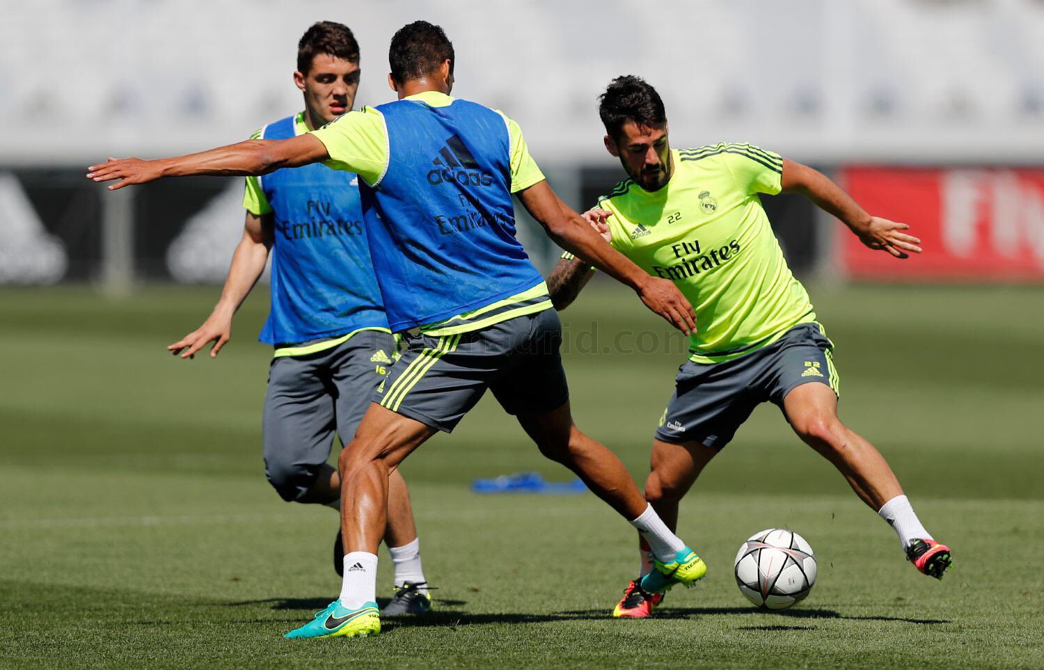 Ci5W-nIWEAEu6Qp.jpg:large