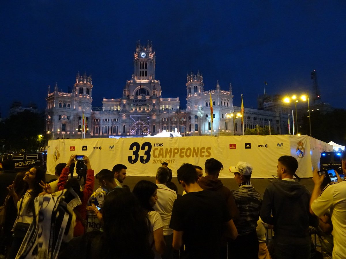 DAYD-AjXUAIxBBb.jpg:large