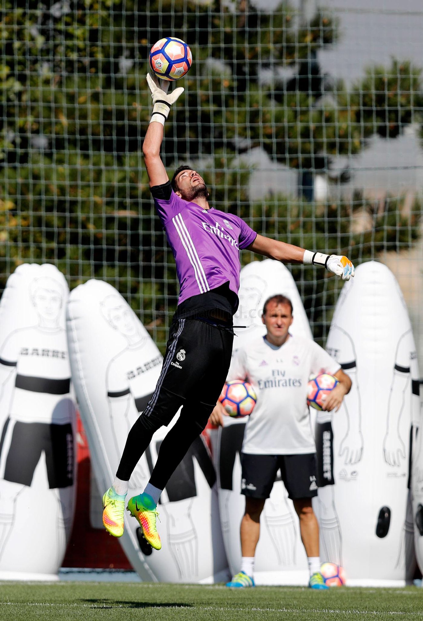 Cr5-WfMWIAQiHCX.jpg:large