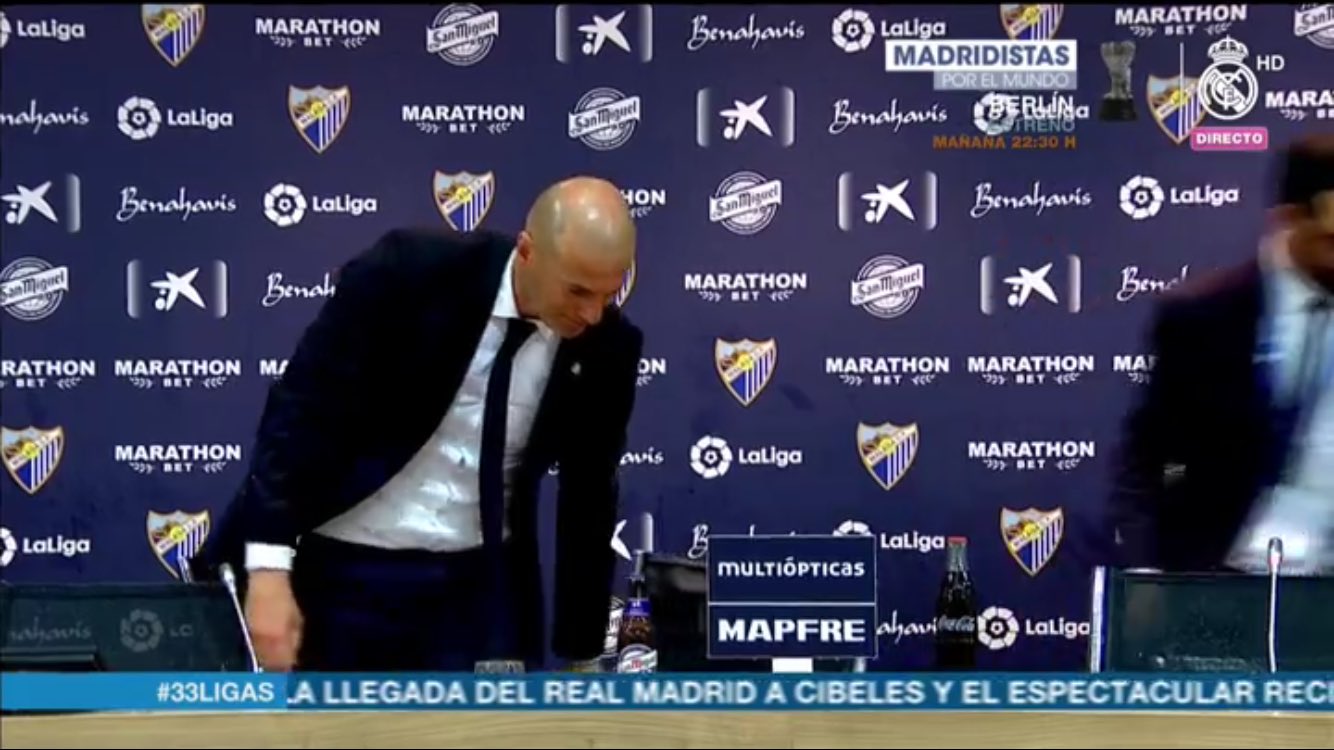 DAYJEKaWsAAW2-K.jpg:large