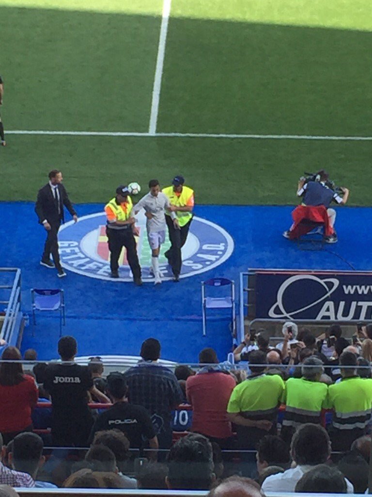 DMG0SEJWsAEwWVe.jpg:large